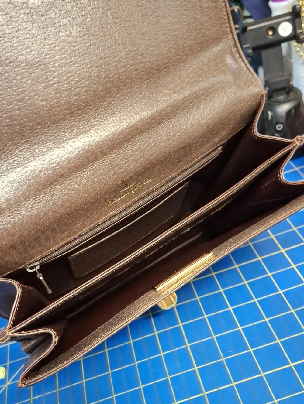 Vintage Valentino Garavani vintage brown leather top handle bag Preloved